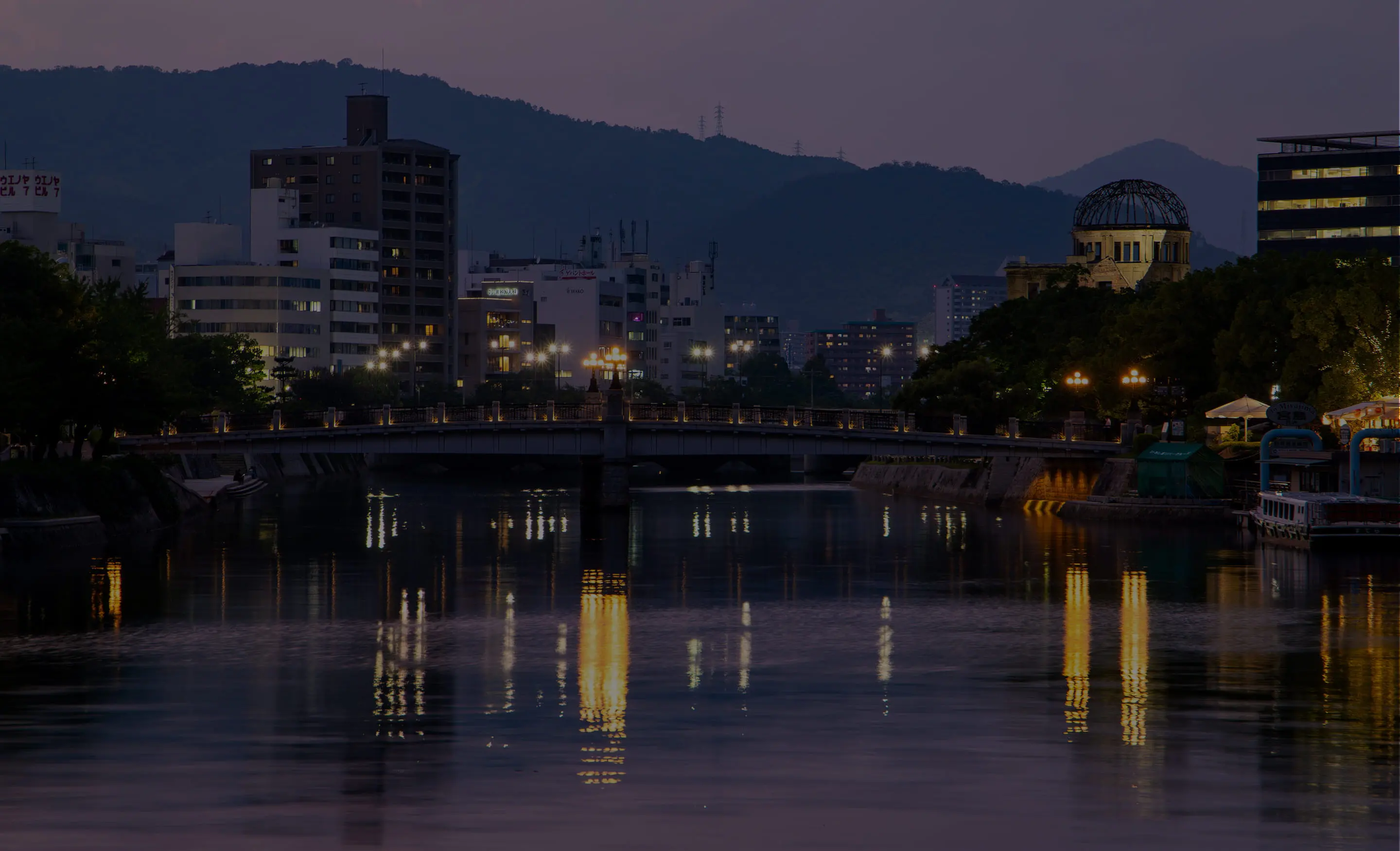 背景7枚目のFV画像